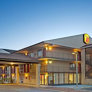 Super 8 By Wyndham Fredericksburg